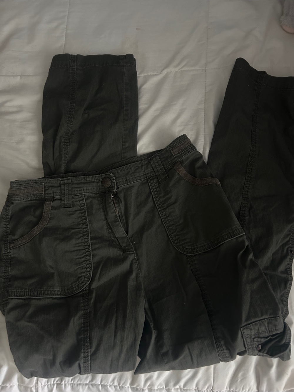 Reitmans Olive Green Cargo Pants